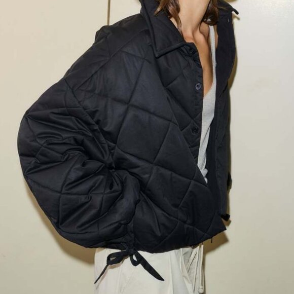 Deiji Studios - The Collared Quilt Coat - Black SM - Picture 2 of 6